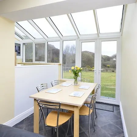 240 Holiday home *